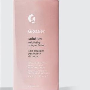 Glossier Exfoliating solution